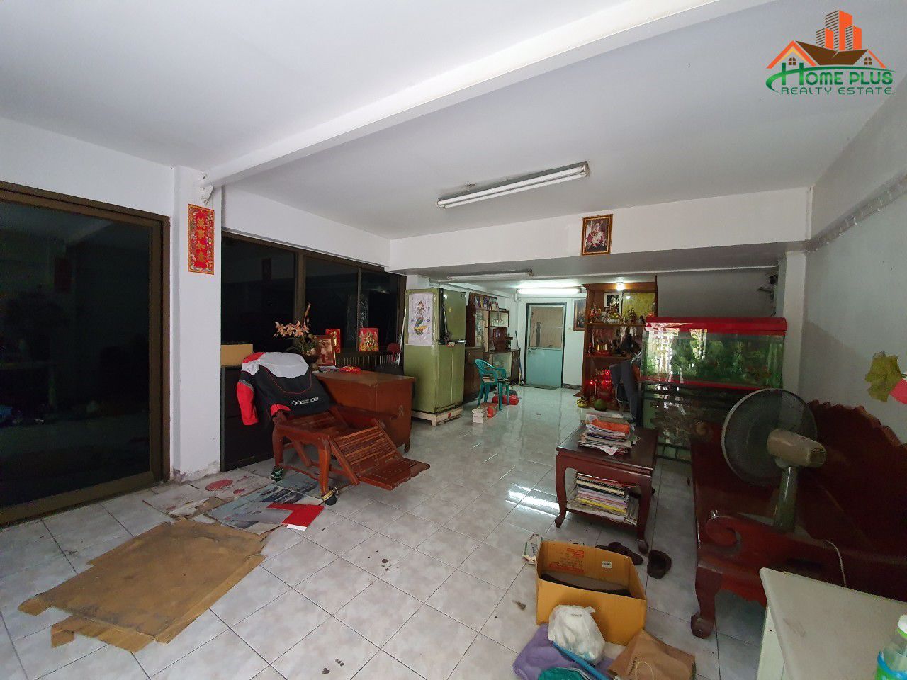 ตึก-4-ชั้น-หลังมุม-ซอยประชาอุทิศ5