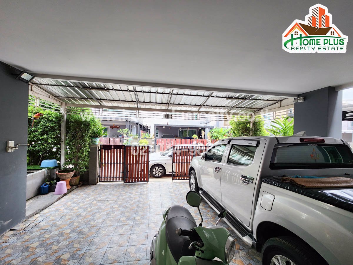 หมู่บ้านเดอะแกรนด์ไทยสมบูรณ์-ถนนรังสิต-นครนายก-ใกล้บิ๊กซีซูเปอร์เซ็นเตอร์รังสิตคลอง3-