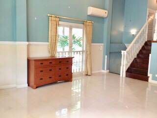 ให้เช่า-ทาวเฮ้าส์-3-ชั้น-ใกล้กับ-bts-แบริ่ง-for-rent-townhouse-3storey-near-bts-bearing