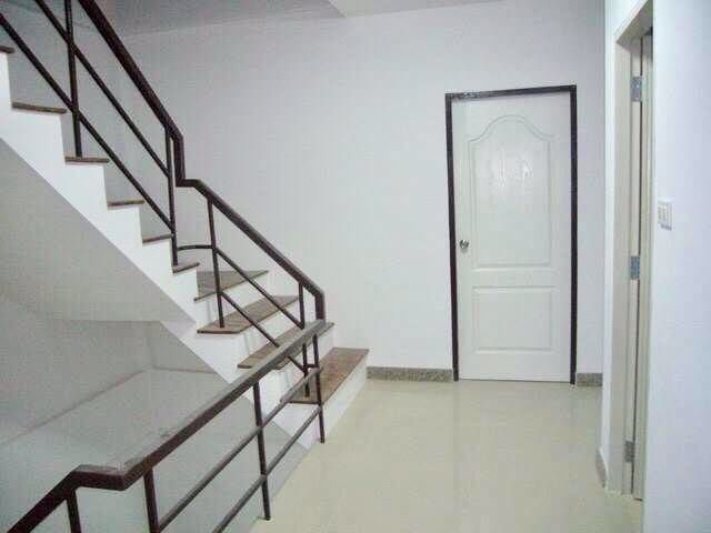 ทาวน์เฮ้าส์ขนาดใหญ่-4-ห้องนอน-แถวซอยพัฒนาการ-30-for-rent-townhouse-4-bedrooms-area-pattanakarn-30