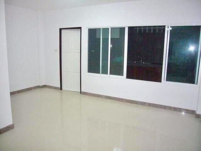 ทาวน์เฮ้าส์ขนาดใหญ่-4-ห้องนอน-แถวซอยพัฒนาการ-30-for-rent-townhouse-4-bedrooms-area-pattanakarn-30