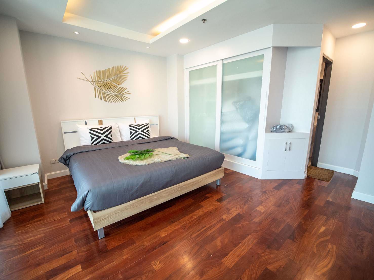 ขายด่วน-คอนโดหลังสวน-ลดจัดหนัก-สุดคุ้ม-เหมาะลงทุน-for-sell-2-bedroom-at-urbana-langsuan