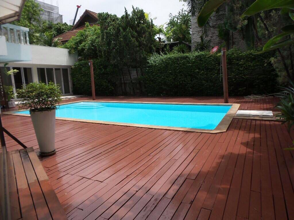 ให้เช่า-บ้านเดี่ยว-พร้อมสวนและสระว่ายน้ำ-สุขุมวิท-for-rent-single-house-with-private-pool-garden