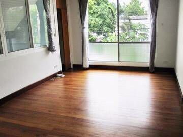 บ้านเดี่ยวหรู-พร้อมสระส่วนตัวซอยเอกมัย-single-house-with-private-pool-in-soi-ekamai