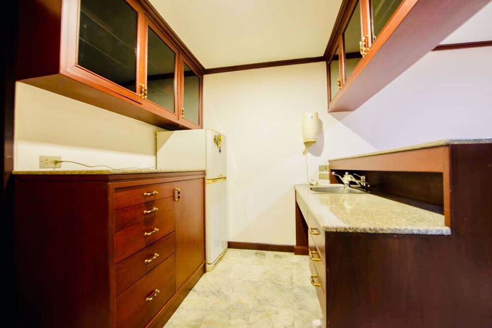 ทาวน์เฮาส์สวยมาก-เพื่อพักอาศัยหรือ-ทำสำนักงาน-nice-town-house-thonglor