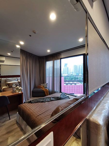 เช่าด่วน-คอนโด-ideo-mobi-asoke-แบบ-2-ห้องนอน-แต่งสวย-for-rent-a-brand-new-and-nicely-furnished-2-bed