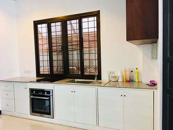 ทาวน์เฮ้าส์-เพื่อพักอาศัย-ใกล้-bts-พระโขนง-และ-แอร์พอร์ตลิ้งค์-town-house-for-residence-close-bts