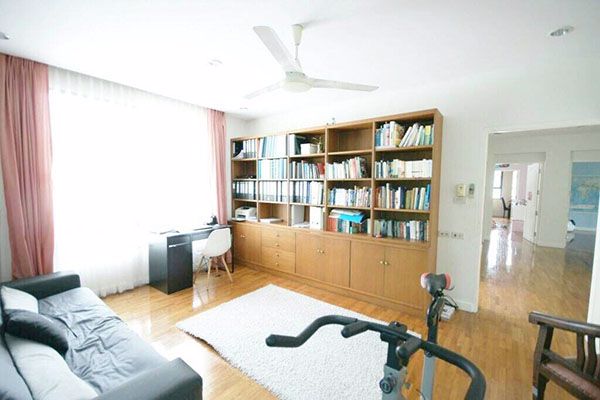 บ้านเดี่ยวหรู-พร้อมสวนและสระส่วนตัว-5-ห้องนอน-single-house-with-private-pool-garden-in-soi-ekamai