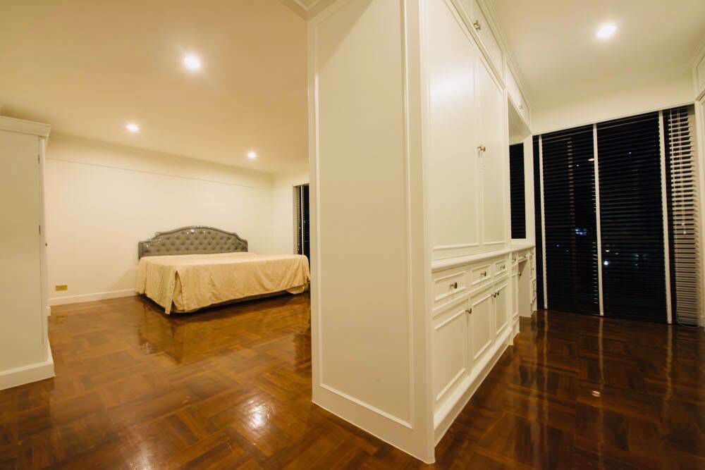 ทาวน์เฮาส์ตกแต่งสวย-ในหมู่บ้าน-ใกล้-bts-ทองหล่อ-nice-town-house-close-bts-in-soi-thonglor