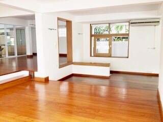 บ้านเดี่ยวกลางใจเมือง-พร้อมสวนใหญ่-สระส่วนตัว-สำหรับที่พักอาศัย-single-house-with-private-pool