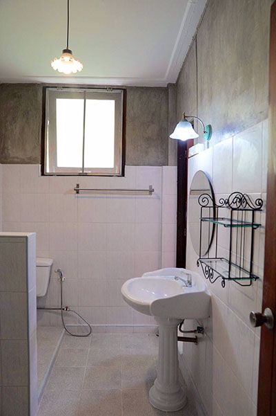 ให้เช่า-บ้านเดี่ยว-พร้อมสวนใหญ่รอบบ้าน-ใกล้-bts-พร้อมพงษ์-for-rent-a-single-house-for-residence