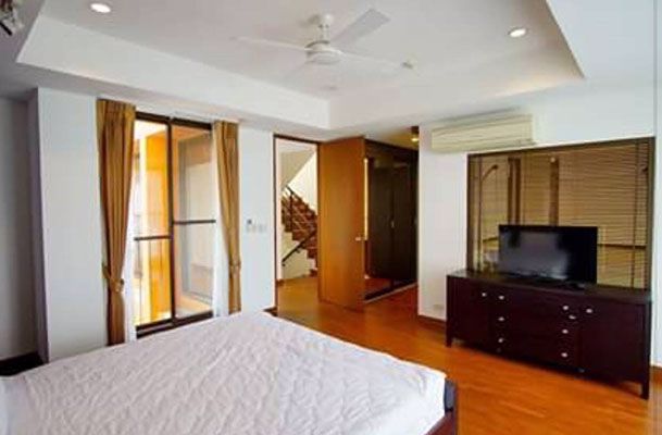 บ้านสวย-ในหมู่บ้าน-พร้อมเฟอร์นิเจอร์-ใกล้-bts-ทองหล่อ-house-in-compound-closed-bts-thonglor