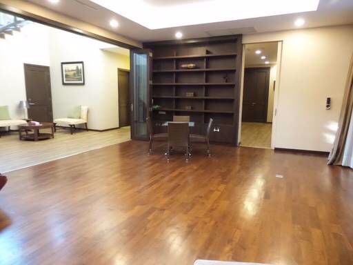 บ้านเดี่ยวขนาดใหญ่มาก-เพื่ออยู่อาศัย-ในซอยสุขุมวิท-71-a-big-single-house-with-nice-garden