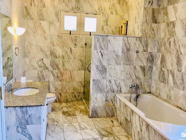 บ้านเดี่ยว-มีสระส่วนตัว-เพื่ออยู่อาศัย-ในซอยสุขุมวิท-71-a-single-house-with-private-pool