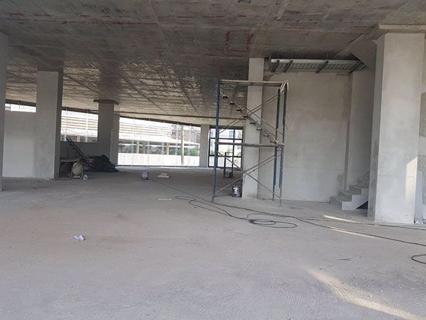 ขายด่วน-โชว์รูม-ใหม่กริ๊บ-ติดถนนใหญ่-ใกล้มอเตอร์เวย์-for-urgent-sale-brandnew-showroom-near-motorway