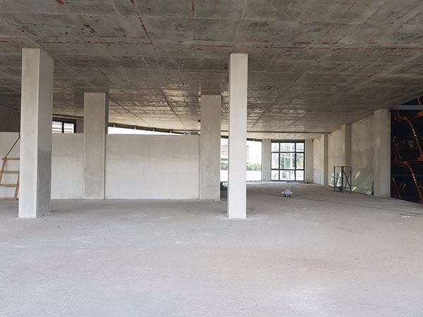 ขายด่วน-โชว์รูม-ใหม่กริ๊บ-ติดถนนใหญ่-ใกล้มอเตอร์เวย์-for-urgent-sale-brandnew-showroom-near-motorway