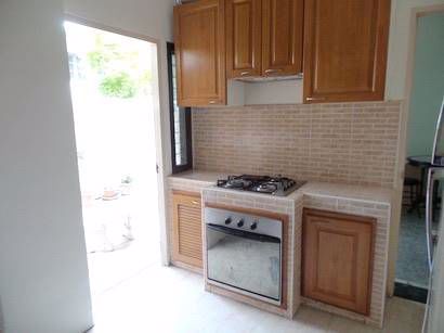 ทาวน์เฮ้าส์ในหมู่บ้าน-สำหรับพักอาศัย-ในซอยทองหล่อ-town-home-in-compound-for-residence-in-thonglor