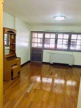 ให้เช่า-ทาวน์เฮ้าส์-เพื่ออยู่อาศัย-ราคาถูกมาก-ในซอยสุขุมวิท-for-rent-town-house-2-beds-in-sukhumvit