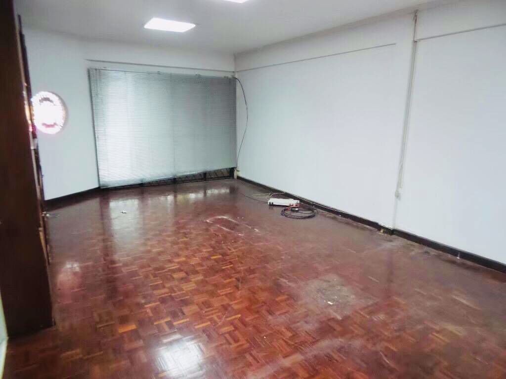 ให้เช่าทาวน์เฮ้าส์เก่าทำเลดีมากๆ-เพื่อทุกธุรกิจในเอกมัย-for-rent-a-old-town-house-for-business