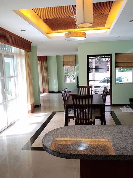 บ้านเดี่ยว-พร้อมสระน้ำส่วนตัว-ในหมู่บ้านเพื่ออยู่อาศัย-ในซอยลาซาล-single-house-for-residence