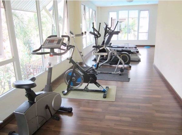 บ้านเดี่ยว-พร้อมสระน้ำส่วนตัว-ในหมู่บ้านเพื่ออยู่อาศัย-ในซอยลาซาล-single-house-for-residence