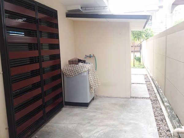 ให้เช่าบ้านเดี่ยว-มีสนาม-เพื่ออยู่อาศัยและทำสำนักงาน-ในเอกมัย-for-rent-very-nice-house-in-ekamai