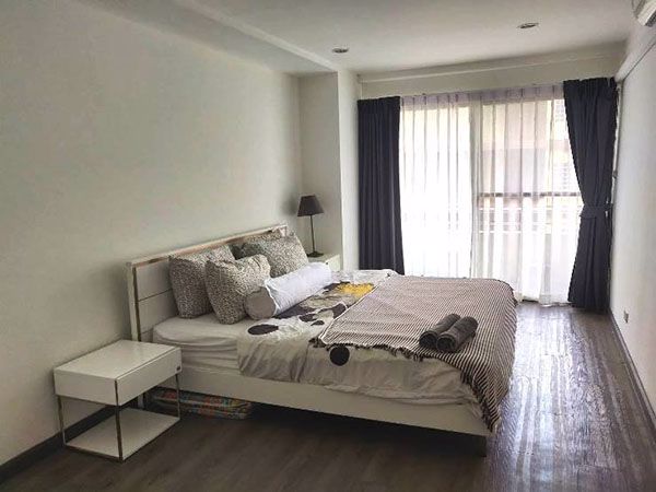 ให้เช่า-คอนโด-3-ห้องนอนไสตล์-มินิมอล-ที่คอนโดสราญใจแมนชั่น-ใกล้-bts-นานา-a-large-and-nice-minimal