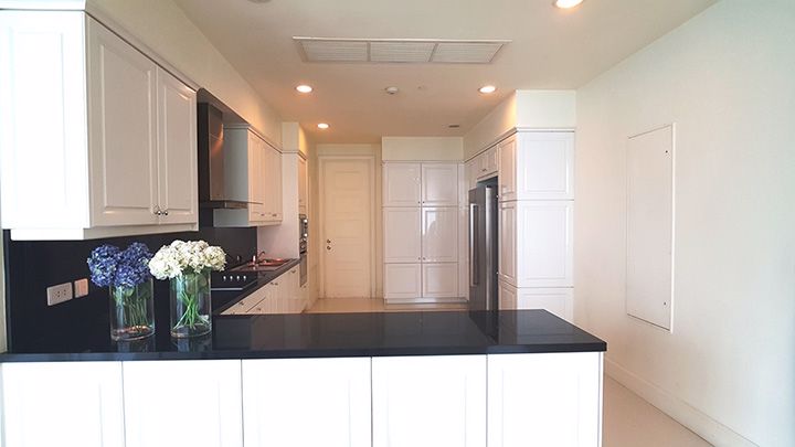 ให้เช่าด่วน-คอนโดหรูแบบ-4-ห้องนอน-ที่-พร้อมพงษ์-for-rent-a-beautiful-spacious-4-bedroom-unit