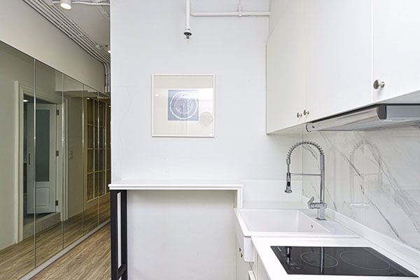 คอนโด-modern-chic-state-tower-สีลม-ห้อง-renovate-ใหม่กิ๊ก-a-newly-renovated-spacious-modern-chick