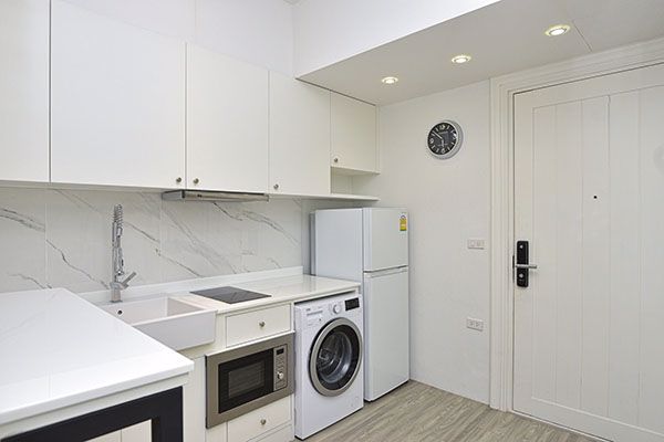 คอนโด-modern-chic-state-tower-สีลม-ห้อง-renovate-ใหม่กิ๊ก-a-newly-renovated-spacious-modern-chick