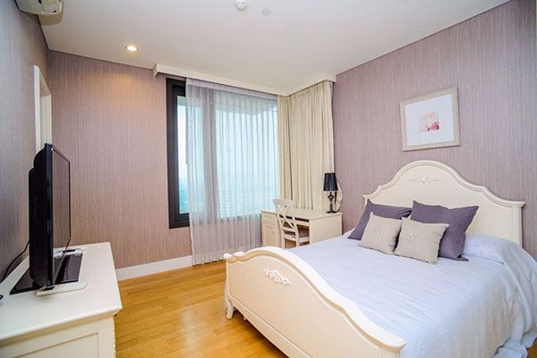 คอนโด-aguston-sukhumvit-22-แบบ-3-ห้องนอน-aguston-sukhumvit-22-rare-pet-friendly-high-end-3-bedrooms