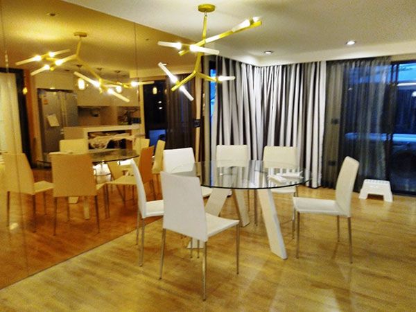 คอนโด-renovate-ใหม่กิ๊ก-แบบ-3-ห้องนอน-ในซอยร่วมฤดี-a-newly-renovated-3-bedroom-unit-in-soi-ruamrudee