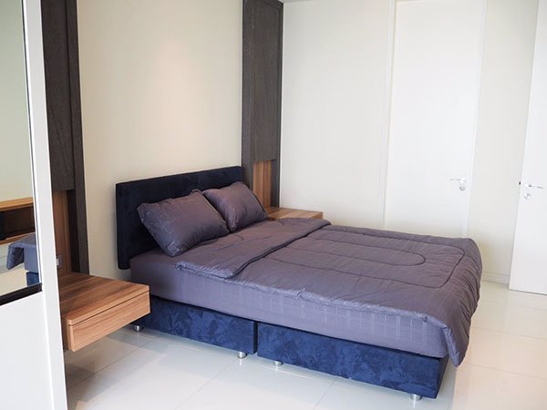 คอนโด-the-lake-แบบ-2-1-ห้องนอน-พื้นที่กว้าง-a-spacious-nicely-décor-2-1-bed-unit-at-the-lake