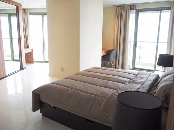 คอนโด-the-lake-แบบ-2-1-ห้องนอน-พื้นที่กว้าง-a-spacious-nicely-décor-2-1-bed-unit-at-the-lake