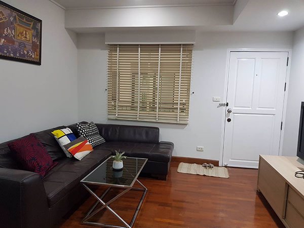 คอนโด-2-ห้องนอน-ชิดลม-ราคาถูก-spacious-duplex-2-bedroom-condo-chidlom