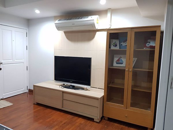 คอนโด-2-ห้องนอน-ชิดลม-ราคาถูก-spacious-duplex-2-bedroom-condo-chidlom