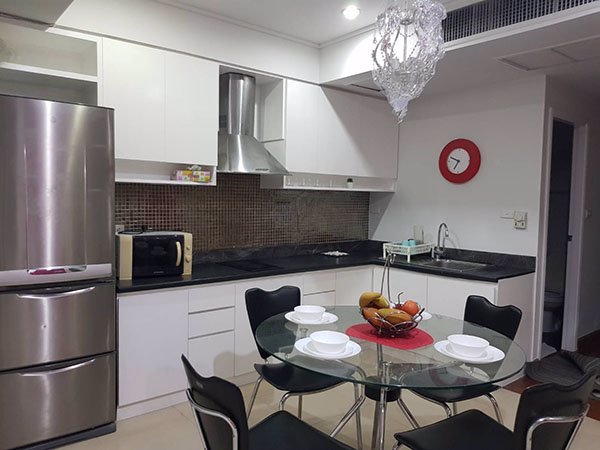 คอนโด-2-ห้องนอน-ชิดลม-ราคาถูก-spacious-duplex-2-bedroom-condo-chidlom