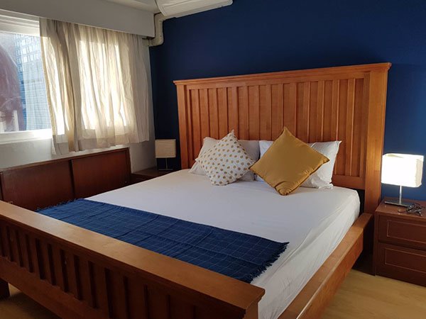 คอนโด-2-ห้องนอน-ชิดลม-ราคาถูก-spacious-duplex-2-bedroom-condo-chidlom