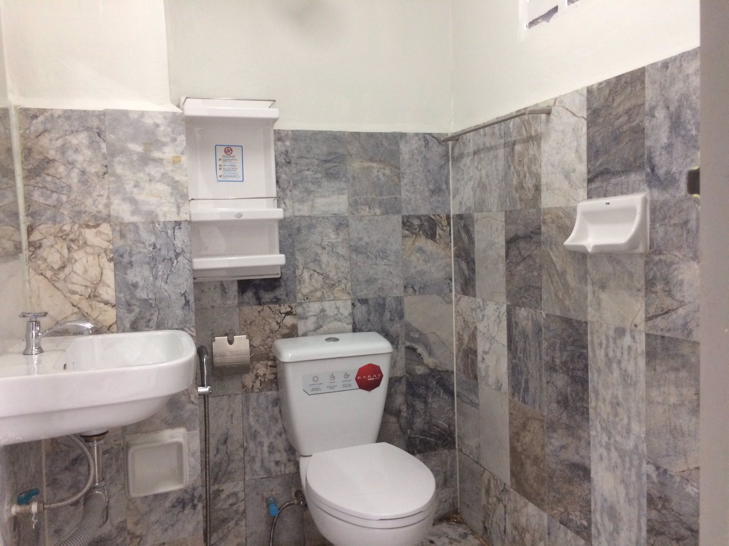 ห้องว่าง-ให้เช่าที่นิรันดร์คอนโดเทล-4-อยู่ชั้น-7-ราคาไม่แพง-อากาศถ่ายเทสะดวก-บรรยากาศดี-ปรับปรุงใหม่