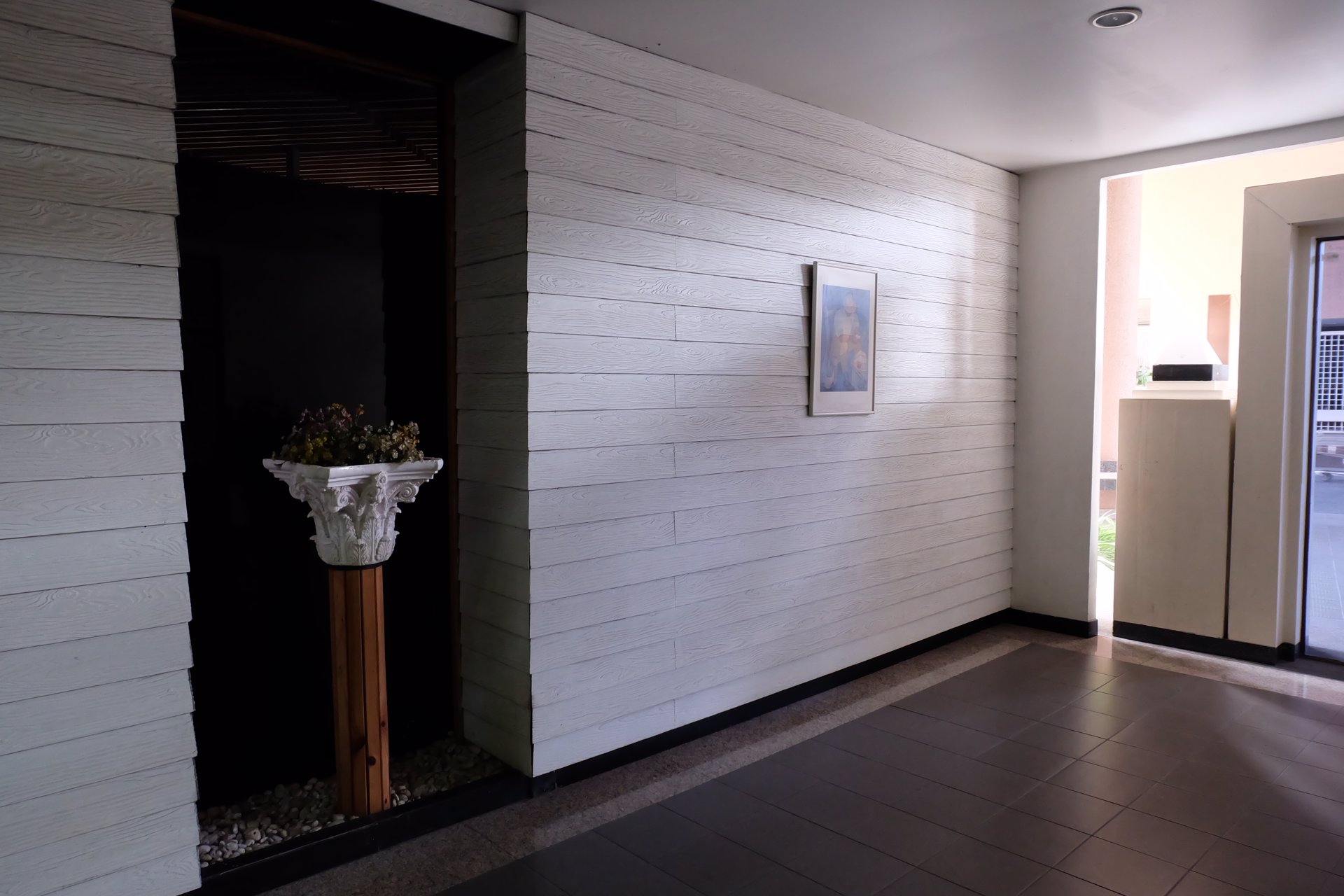 ขายด่วนลดราคาออฟฟิศ-office-ในคอนโดอยู่ติดถนนใหญ่อ่อนนุช-180-ตรมราคา-ตรม-ละ-38000-หรือ-684ล้าน