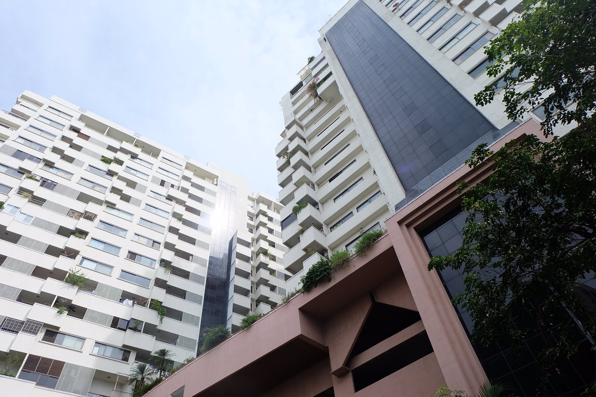 ขายด่วนลดราคาออฟฟิศ-office-ในคอนโดอยู่ติดถนนใหญ่อ่อนนุช-180-ตรมราคา-ตรม-ละ-38000-หรือ-684ล้าน