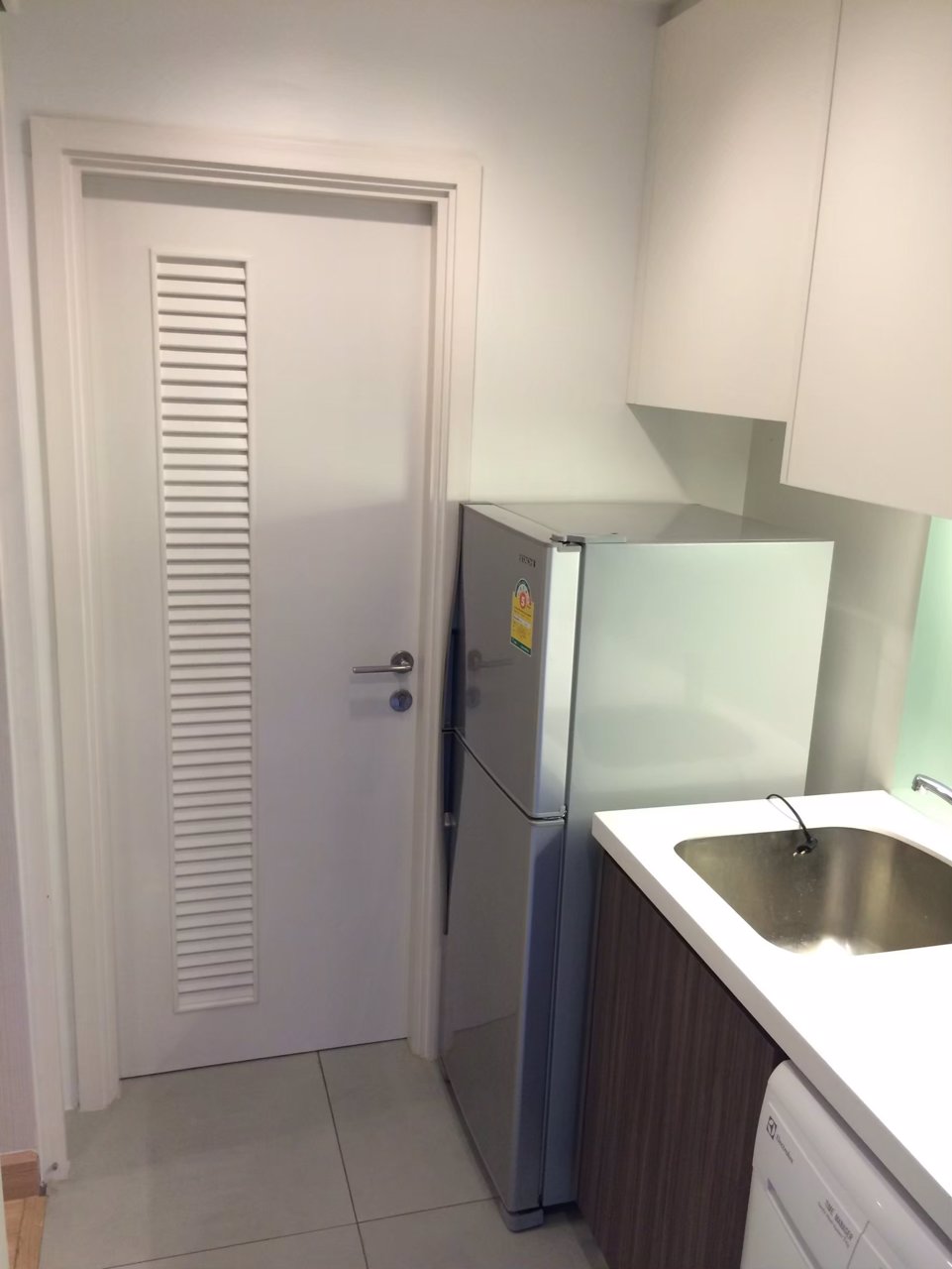 ให้เช่าคอนโดเออบาโน่แอบโซลูท-สาทร-ตากสิน-ใกล้-bts-กรุงธนบุรี-โทร-0806288997-ม่อน-‪https-linee-sd