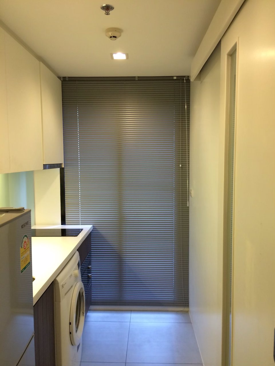 ให้เช่าคอนโดเออบาโน่แอบโซลูท-สาทร-ตากสิน-ใกล้-bts-กรุงธนบุรี-โทร-0806288997-ม่อน-‪https-linee-sd