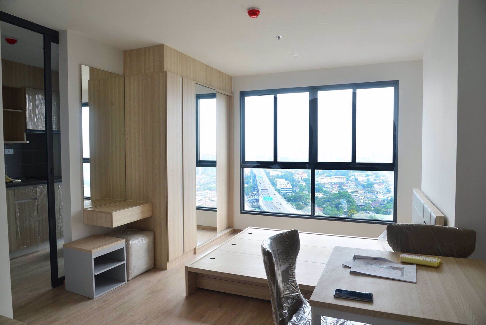 ให้เช่า-ideo-o2-ไอดีโอ-โอทู-11000-ตึก-a-ชั้น-30-โทร-0806288997-ม่อน