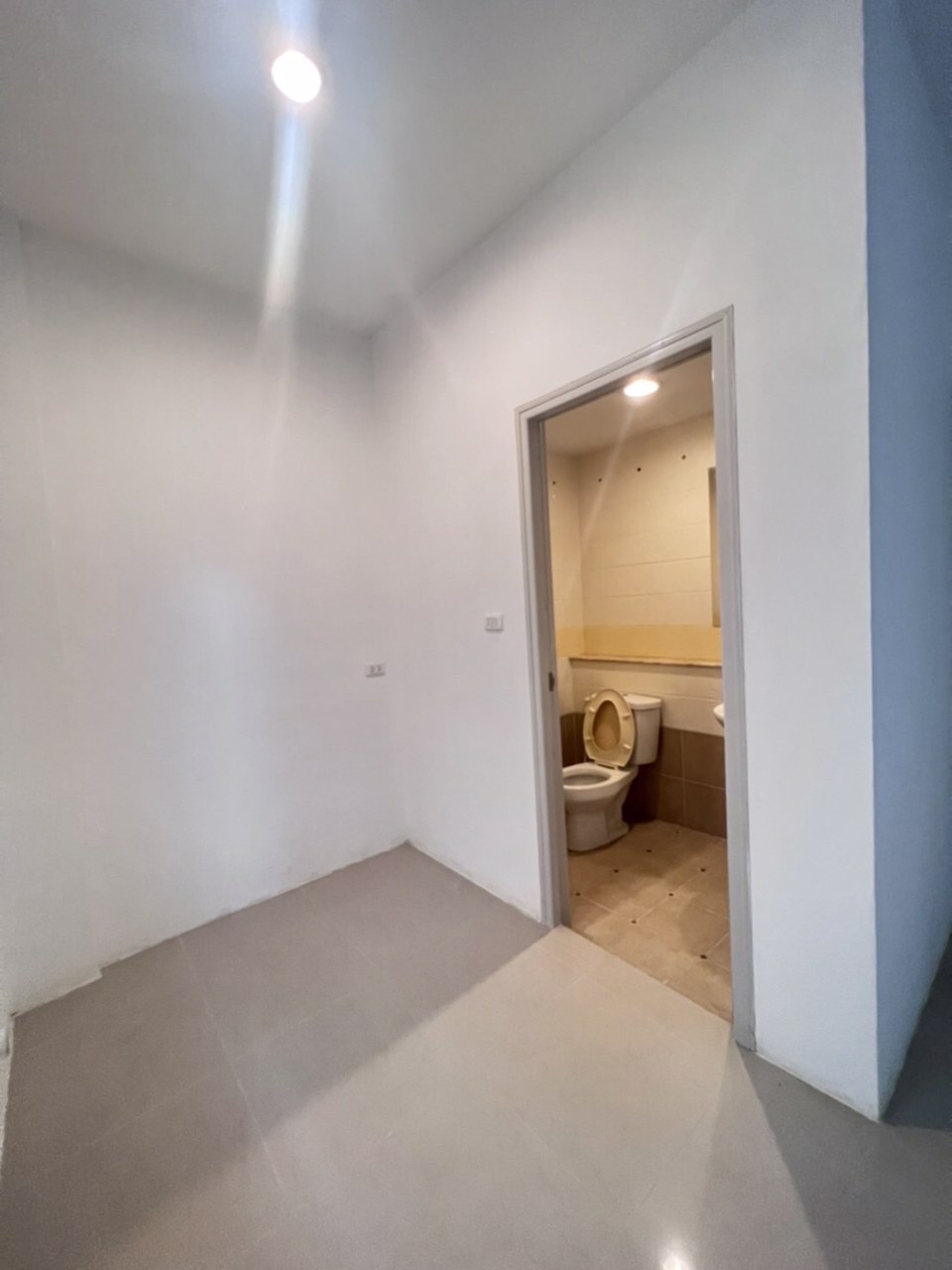 ให้เช่าบ้าน-townhome-ในหมู่บ้าน-urban-sathorn-bolero-zone-ติดถนนใหญ่-ราชพฤกษ์