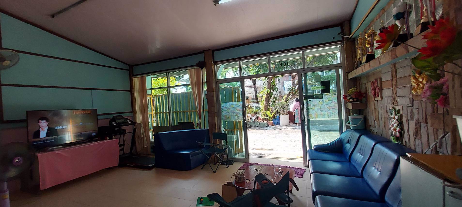 ขายด่วน-ทาวน์เฮ้าส์-2-ชั้น-24-ตารางวา-ถนนนวลจันทร์-ซอย9-กรุงเทพมหานคร