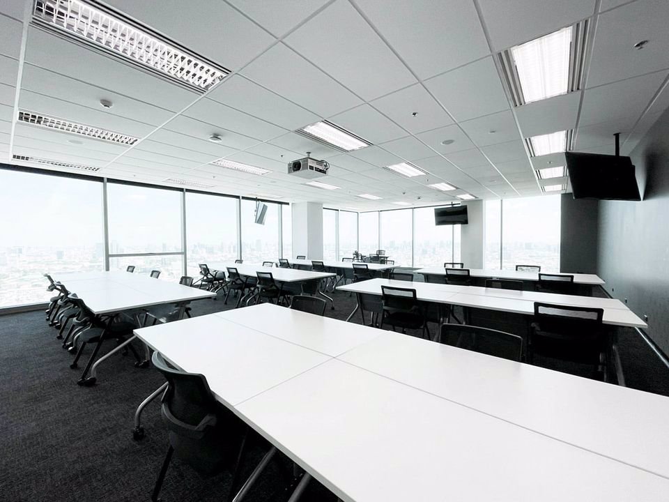 ให้เช่าสำนักงานชั่วคราว-ราคาทุน-ส่วนกลางครบ-aia-capital-center-รัชดา-ชั้น-32-พื้นที่-241-ตรม