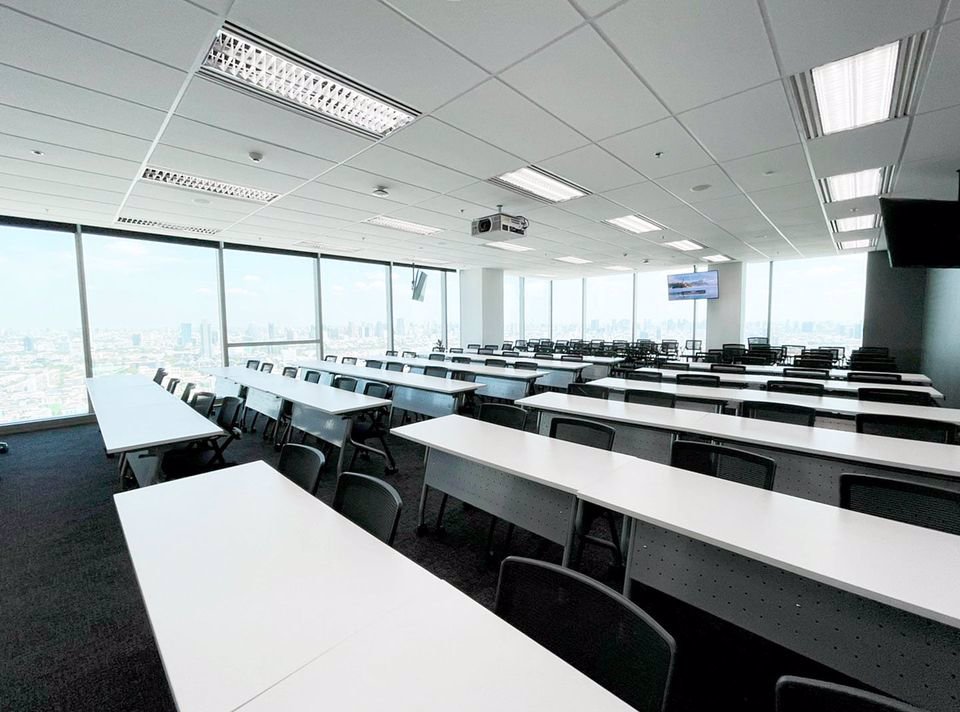 ให้เช่าสำนักงานชั่วคราว-ราคาทุน-ส่วนกลางครบ-aia-capital-center-รัชดา-ชั้น-32-พื้นที่-241-ตรม