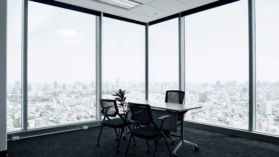 ให้เช่าสำนักงานชั่วคราว-ราคาทุน-ส่วนกลางครบ-aia-capital-center-รัชดา-ชั้น-32-พื้นที่-241-ตรม