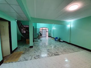 b131-ให้เช่าทาวน์โฮม-3ชั้น-ถนนพระราม-9-ซอย11-บ้านสวยเหมาะสำหรับพักอาศัย-หรือทำออฟฟิต-เขตห้วยขวาง